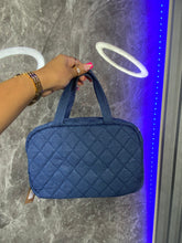 Cargar imagen en el visor de la galería, Quilted denim bag