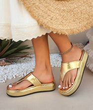 Load image into Gallery viewer, Toe-Ring Gold Sandal
