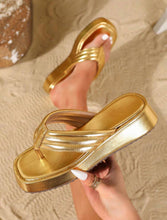 Load image into Gallery viewer, Gold platform Sandal
