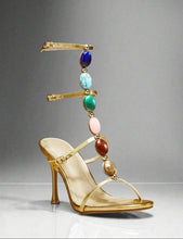 Cargar imagen en el visor de la galería, Gemstone Decor Stiletto
